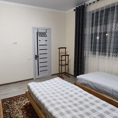 Tuenduek Guest House, คาราโคล ห้อง รูปภาพ